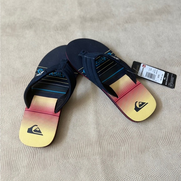 🩴🩴Quick Silver Molokai Cutback Youth Flip Flop 🩴🩴 “NWT” - Picture 4 of 6